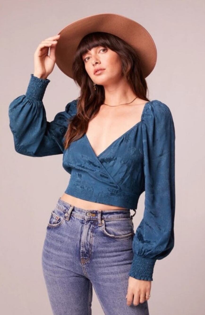 Band of the Free Camille Floral Satin Tie Back Crop Top in Teal - M